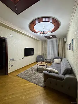 Kirayə verilir 3 otaqlı mənzil 122 m² — Bakı, Nizami 3 otaq 122.00 m²