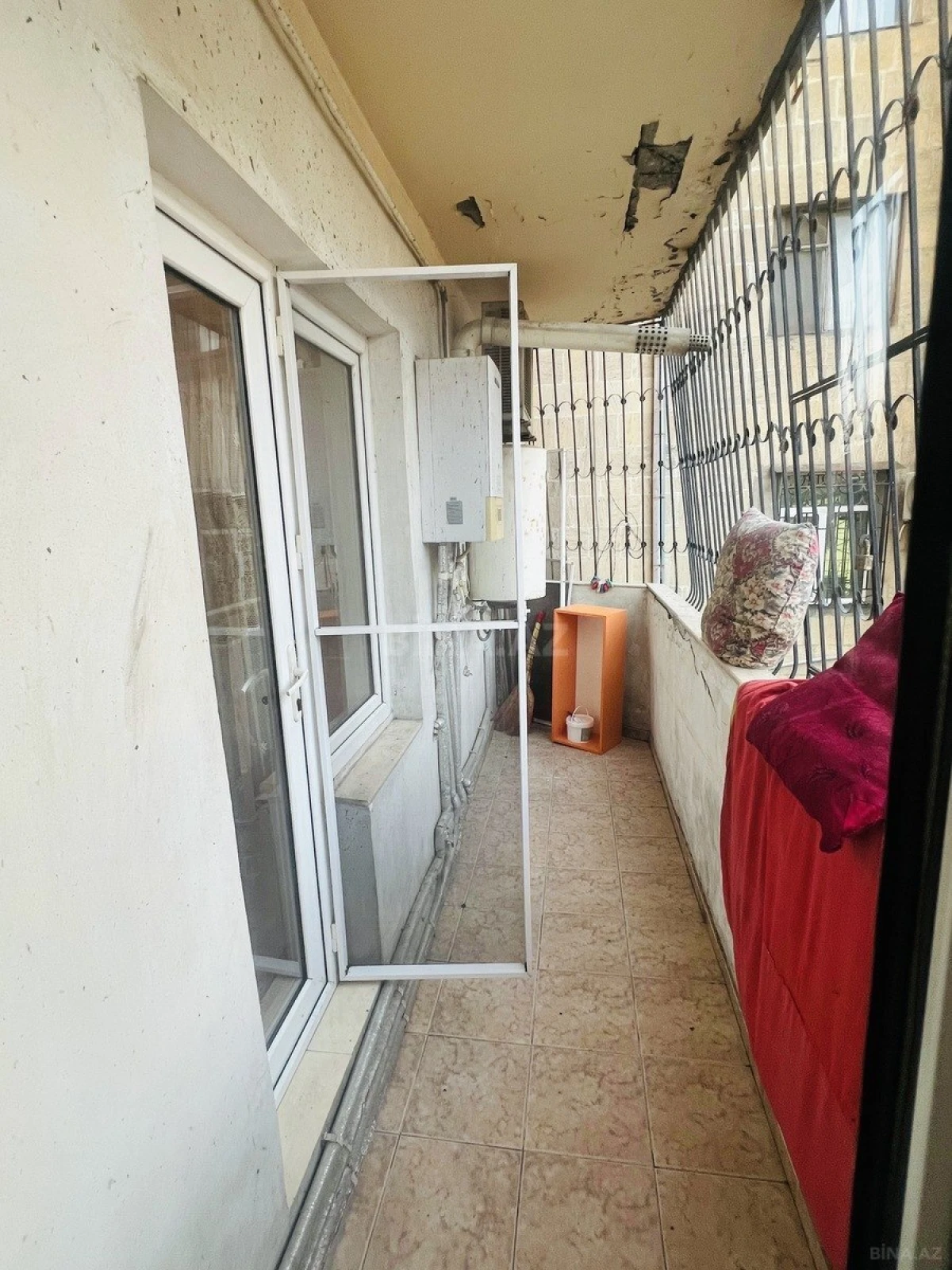 Kirayə verilir 2 otaqlı mənzil 95 m²