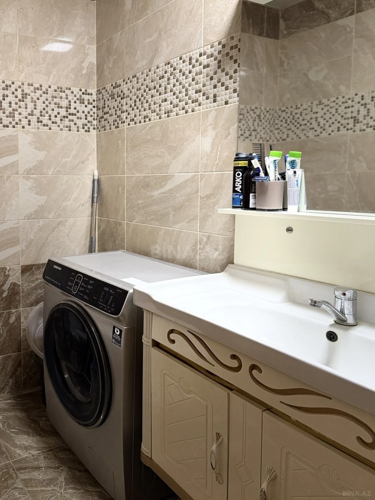 Kirayə verilir 3 otaqlı mənzil 130 m²