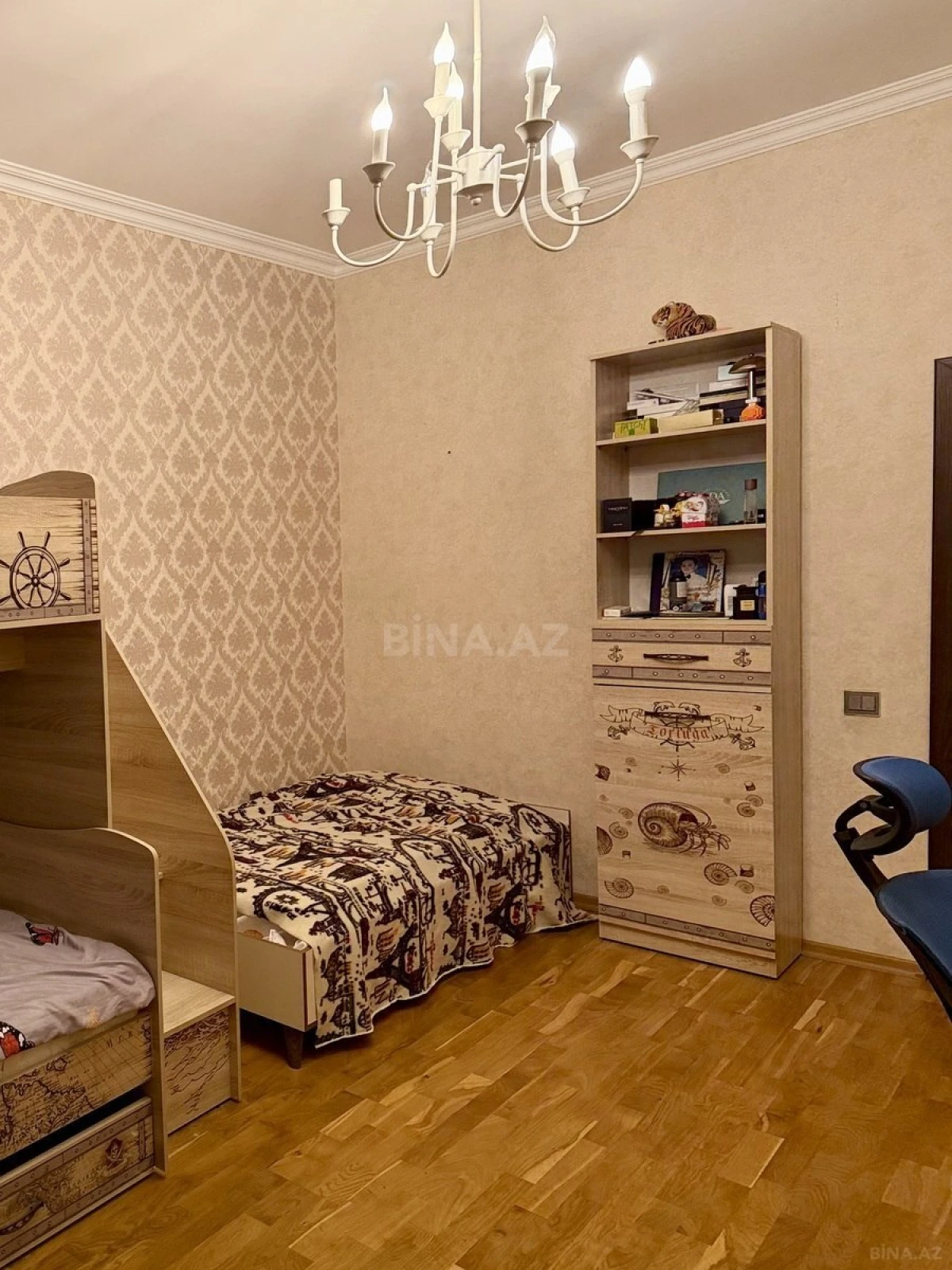 Kirayə verilir 3 otaqlı mənzil 130 m²