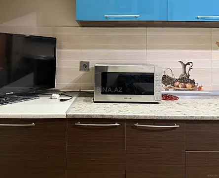 Kirayə verilir 3 otaqlı mənzil 130 m²