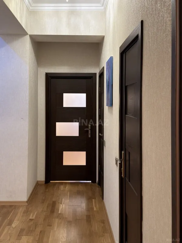 Kirayə verilir 3 otaqlı mənzil 130 m²