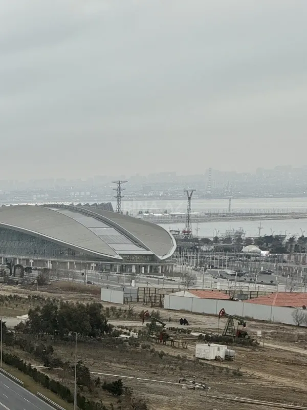 Kirayə verilir 3 otaqlı mənzil 130 m²