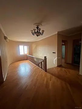 Kirayə verilir 6 otaqlı həyət evi 220 m²