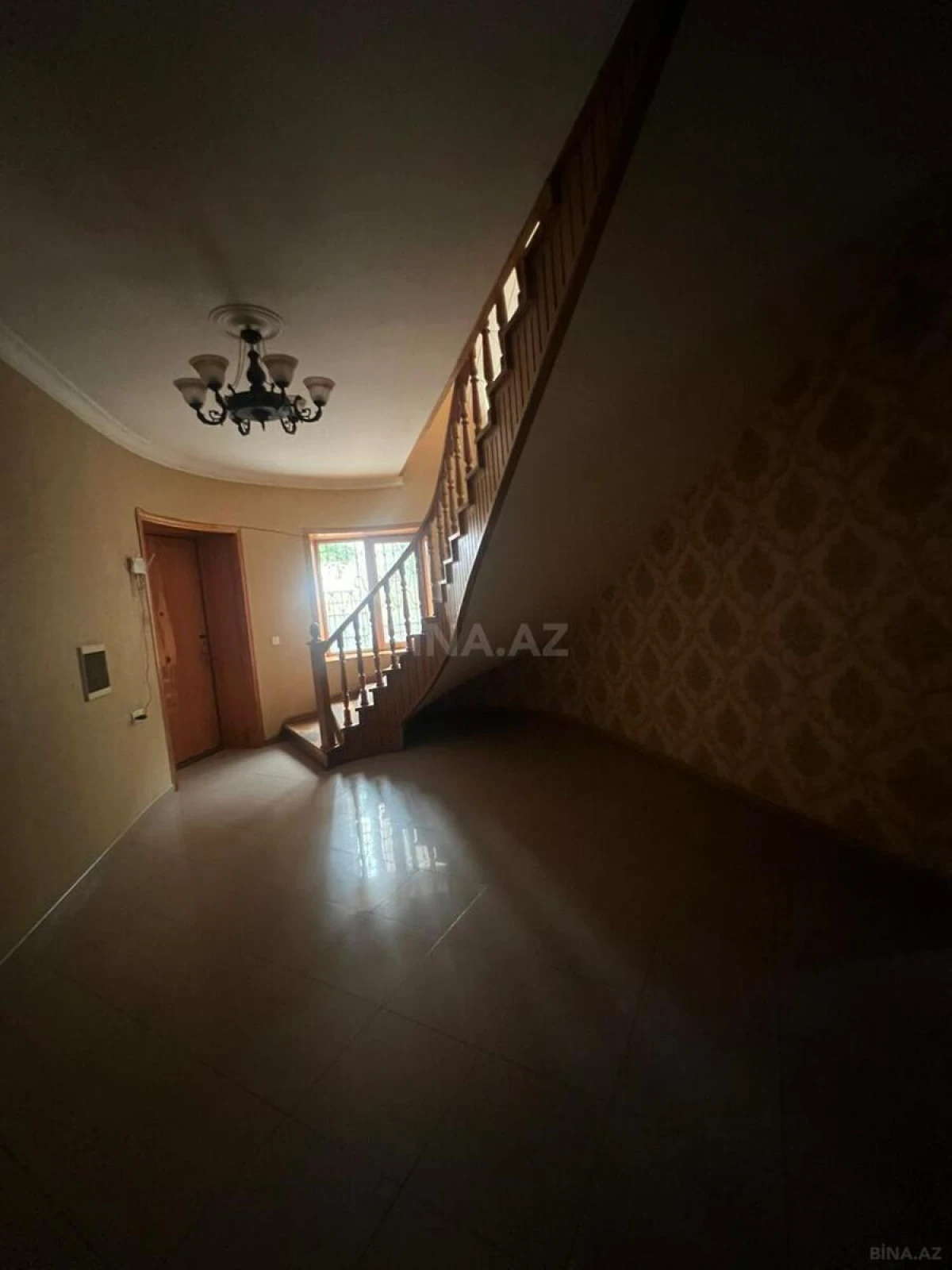 Kirayə verilir 6 otaqlı həyət evi 220 m²