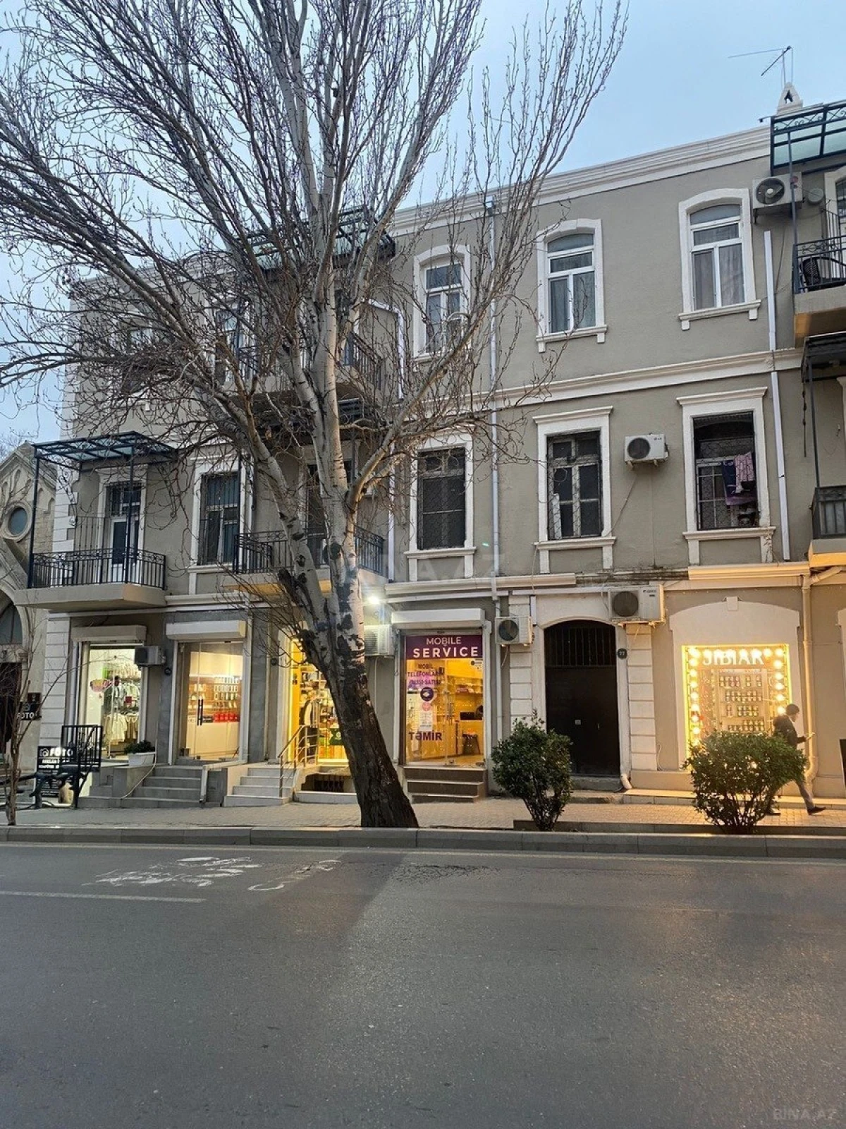 Satılır 3 otaqlı mənzil 90 m²