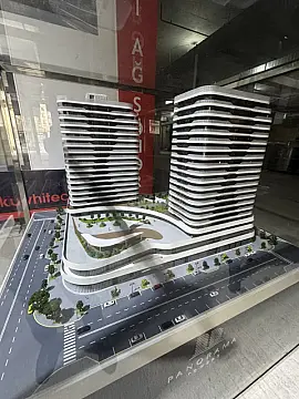 Satılır 3 otaqlı mənzil 180 m²