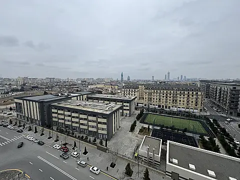 Satılır 3 otaqlı mənzil 180 m²