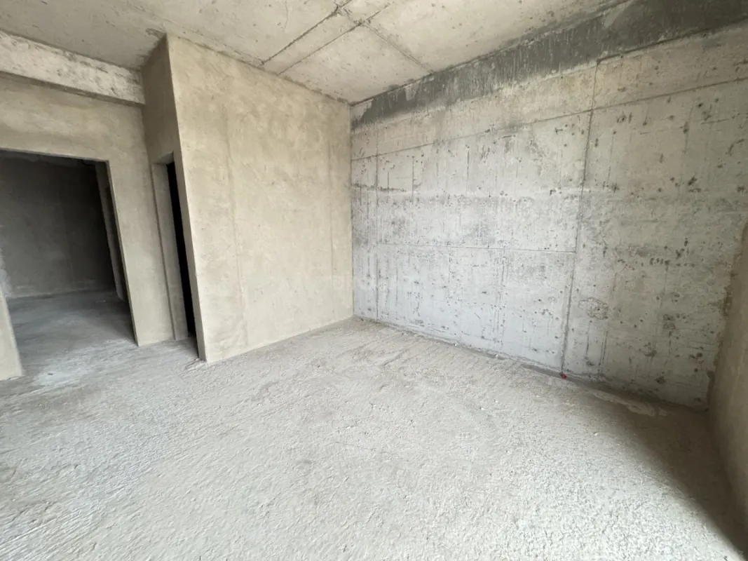 Satılır 3 otaqlı mənzil 180 m²