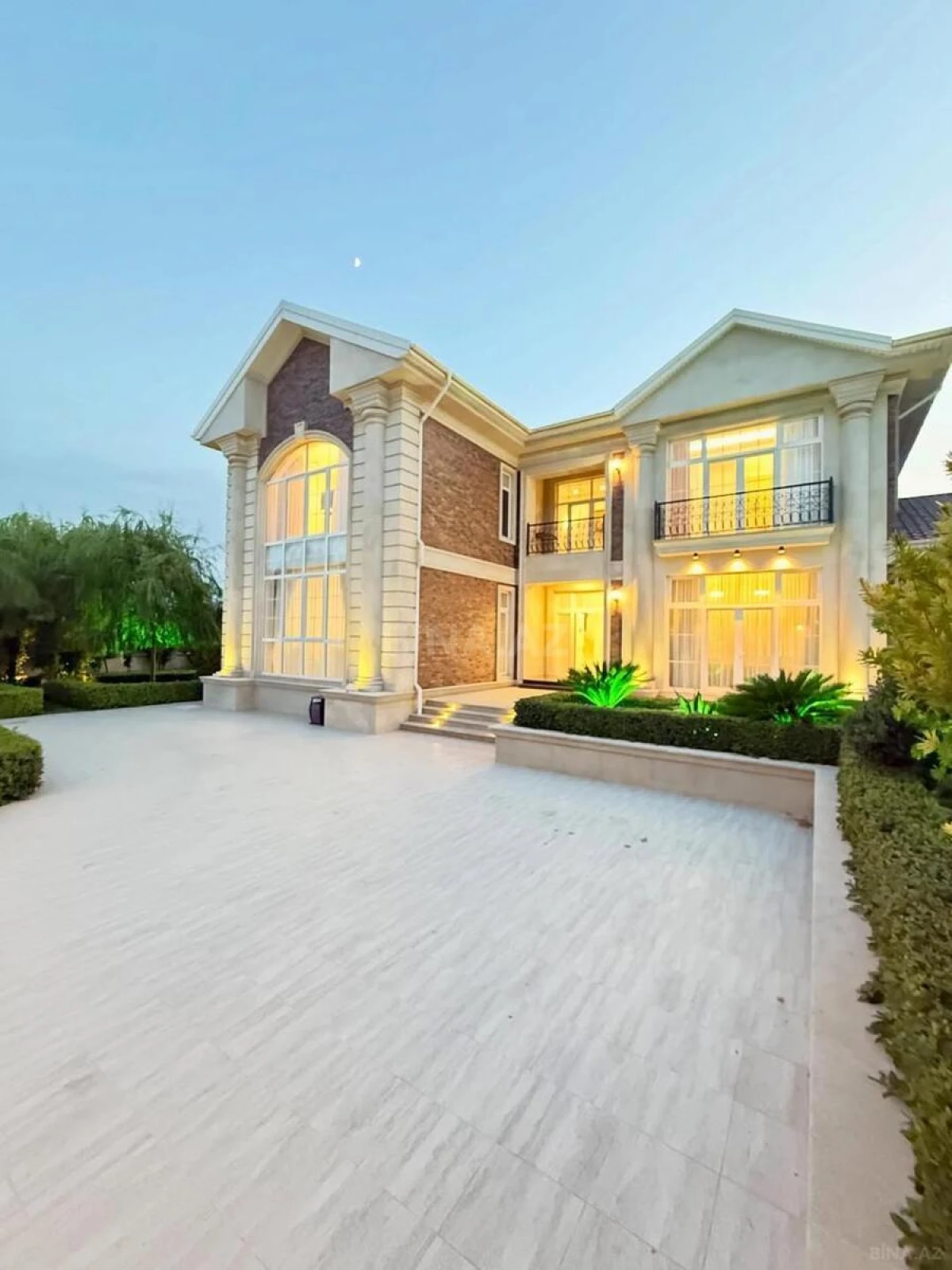 Kirayə verilir 6 otaqlı həyət evi 500 m²