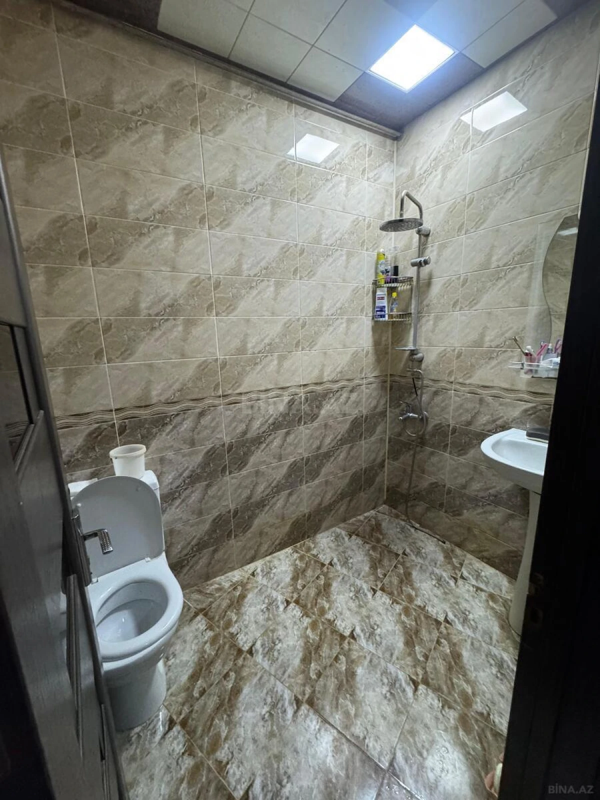 Kirayə verilir 3 otaqlı mənzil 75 m²