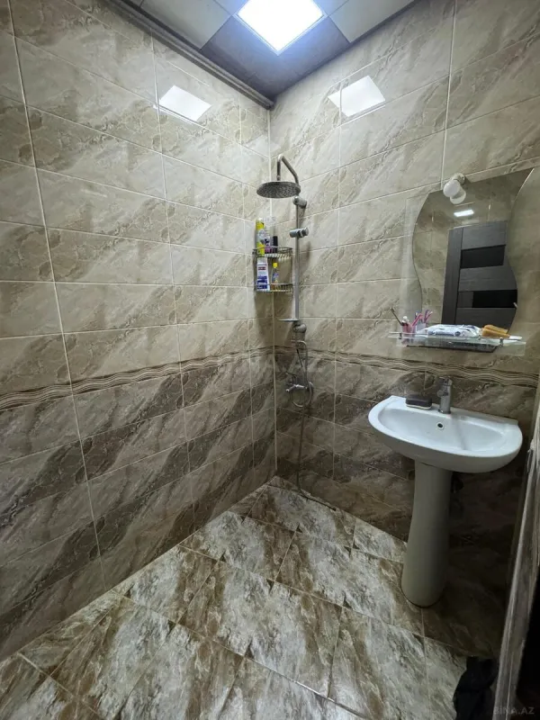 Kirayə verilir 3 otaqlı mənzil 75 m²