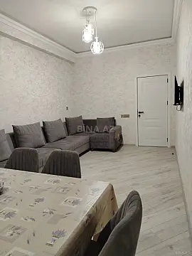 Kirayə verilir 2 otaqlı mənzil 60 m²