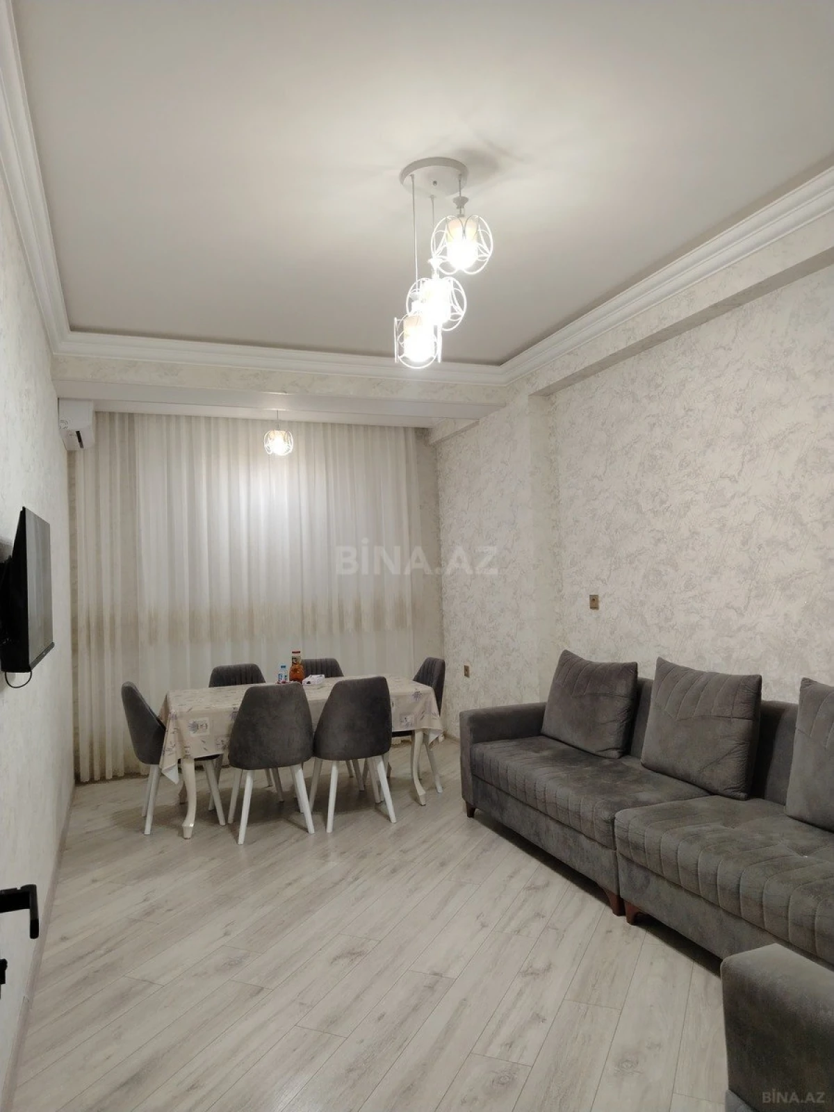 Kirayə verilir 2 otaqlı mənzil 60 m²