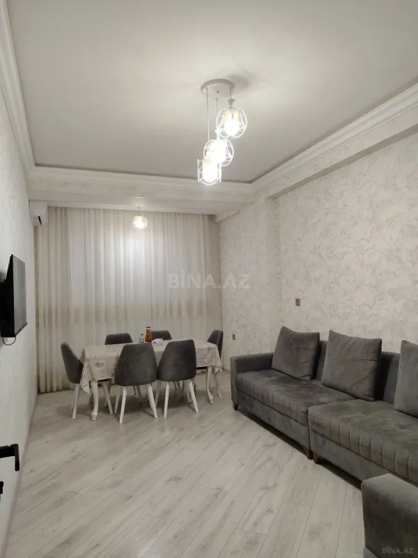 Kirayə verilir 2 otaqlı mənzil 60 m²
