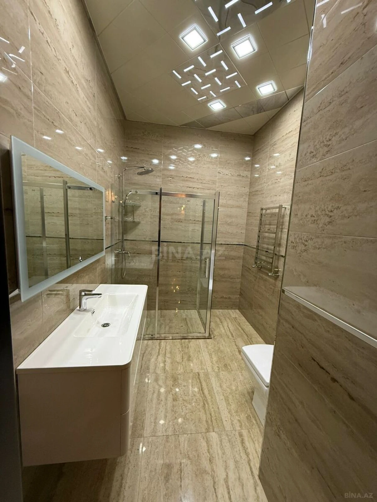 Kirayə verilir 3 otaqlı mənzil 153 m²