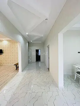 Kirayə verilir 4 otaqlı həyət evi 240 m²