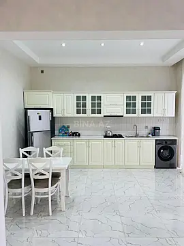 Kirayə verilir 4 otaqlı həyət evi 240 m²