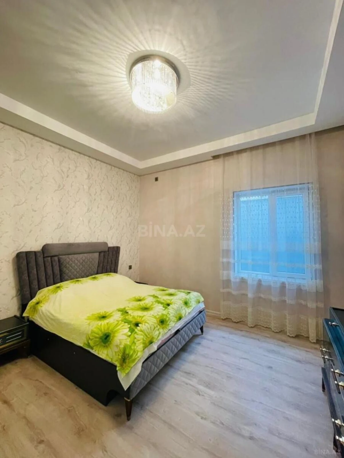 Kirayə verilir 4 otaqlı həyət evi 240 m²