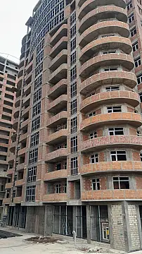 Satılır 2 otaqlı mənzil 83.2 m²