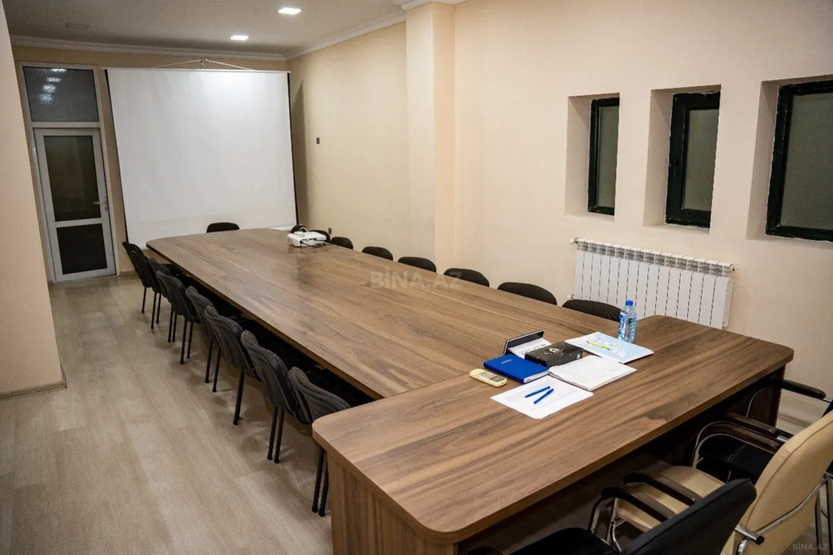 Satılır 7 otaqlı həyət evi 522 m²