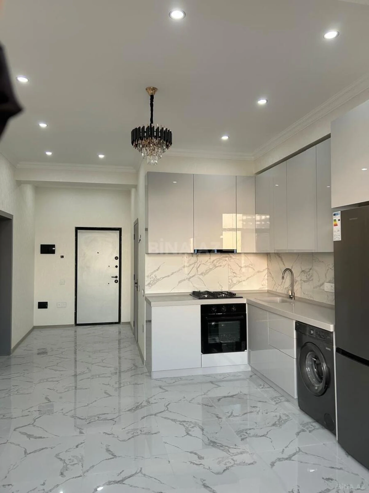 Satılır 2 otaqlı mənzil 53 m²