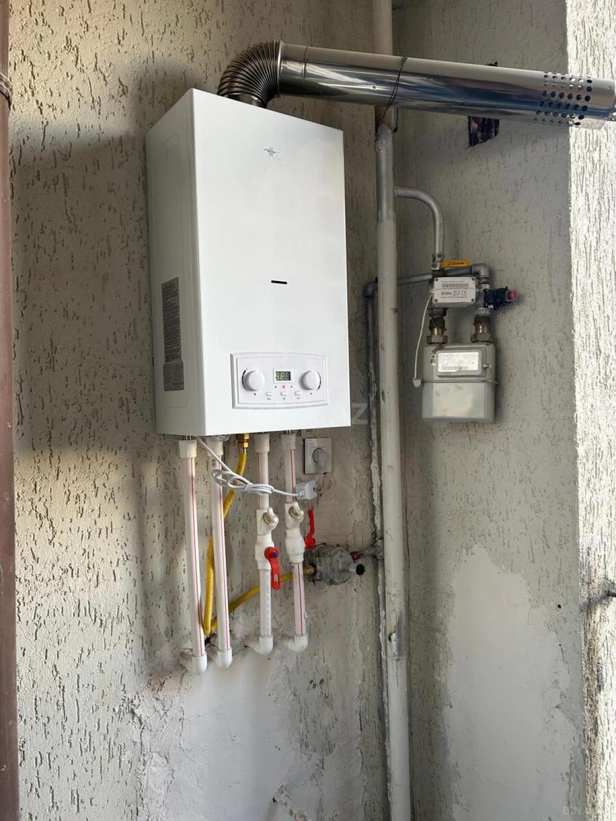 Satılır 2 otaqlı mənzil 53 m²