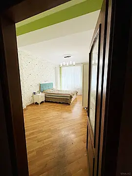 Satılır 3 otaqlı mənzil 115 m²
