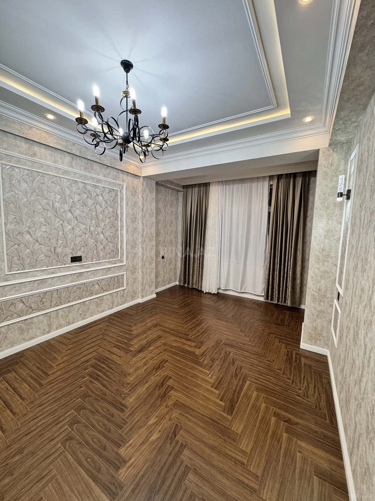 Satılır 3 otaqlı mənzil 108 m²