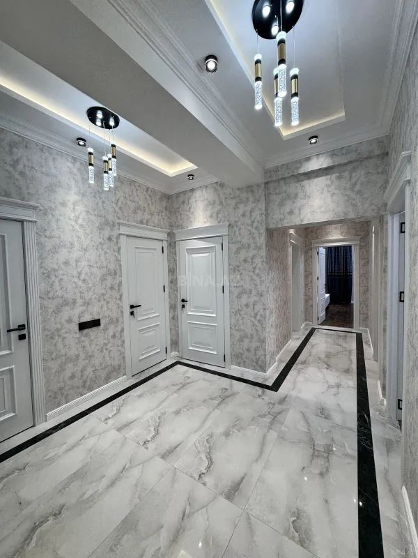 Satılır 3 otaqlı mənzil 108 m²