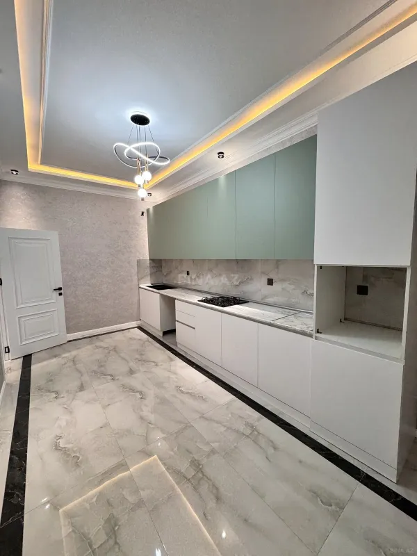 Satılır 3 otaqlı mənzil 108 m²