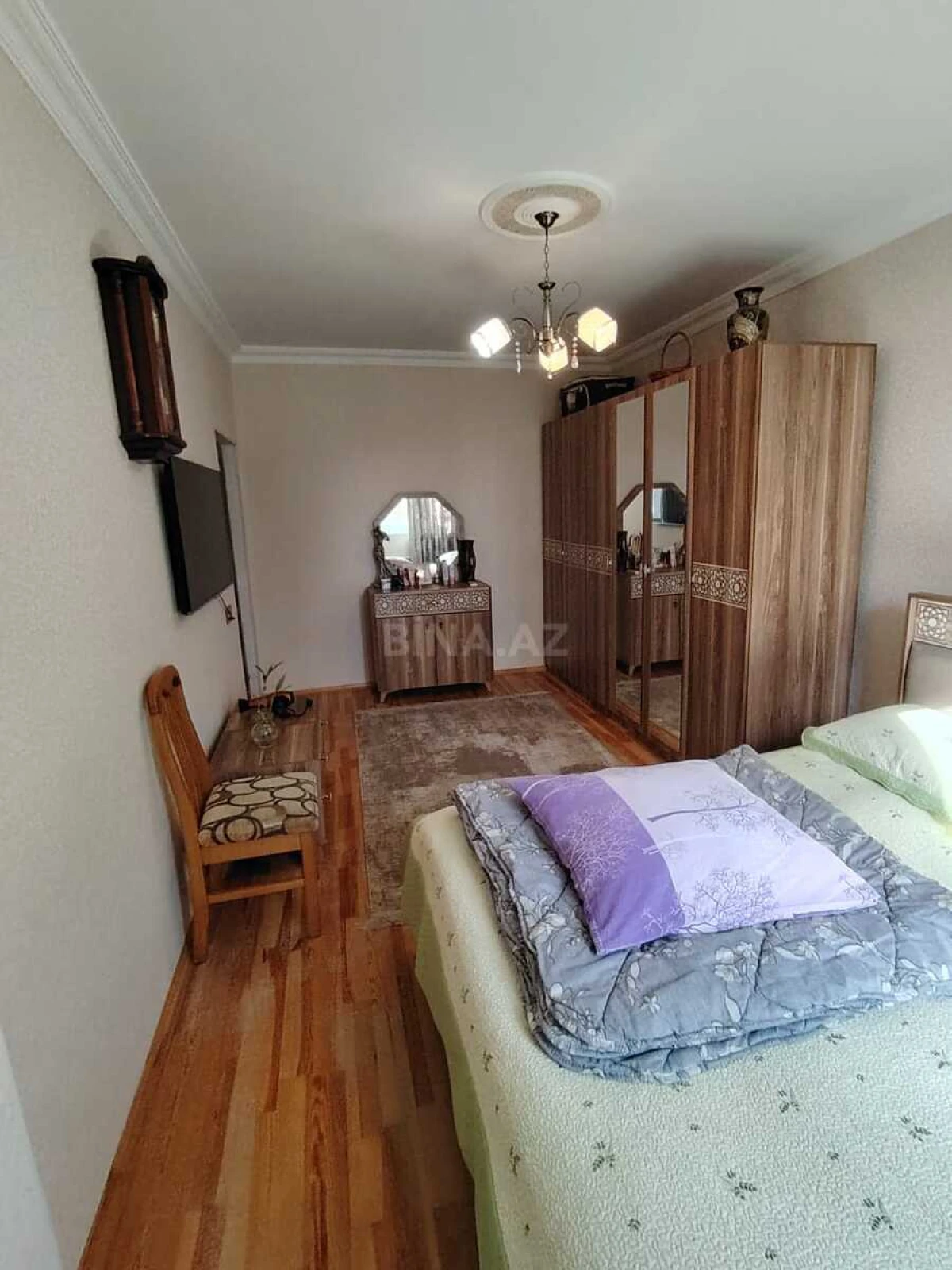 Satılır 4 otaqlı mənzil 113 m²