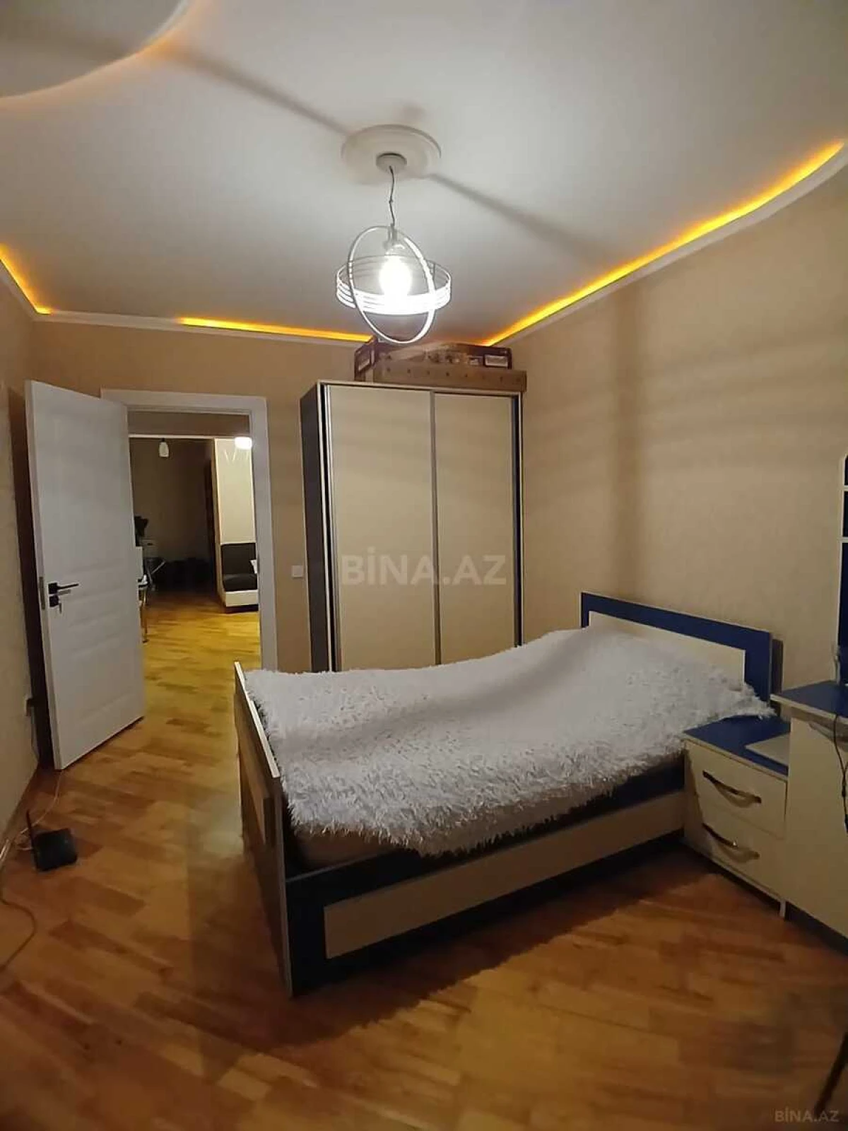 Satılır 4 otaqlı mənzil 110 m²