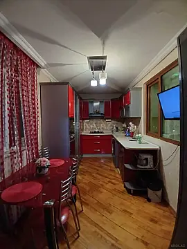 Satılır 4 otaqlı mənzil 110 m²