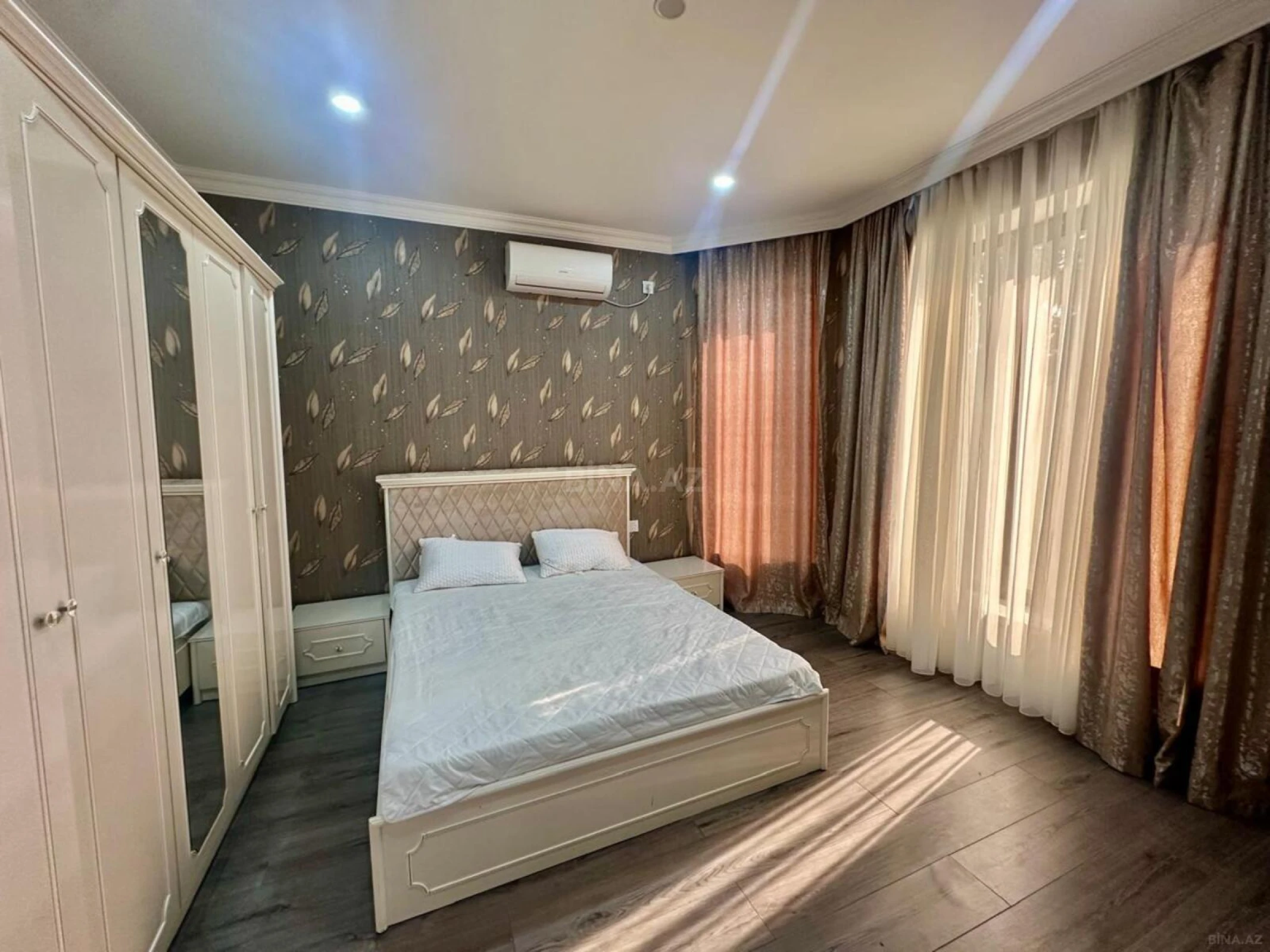 Satılır 5 otaqlı həyət evi 117 m²