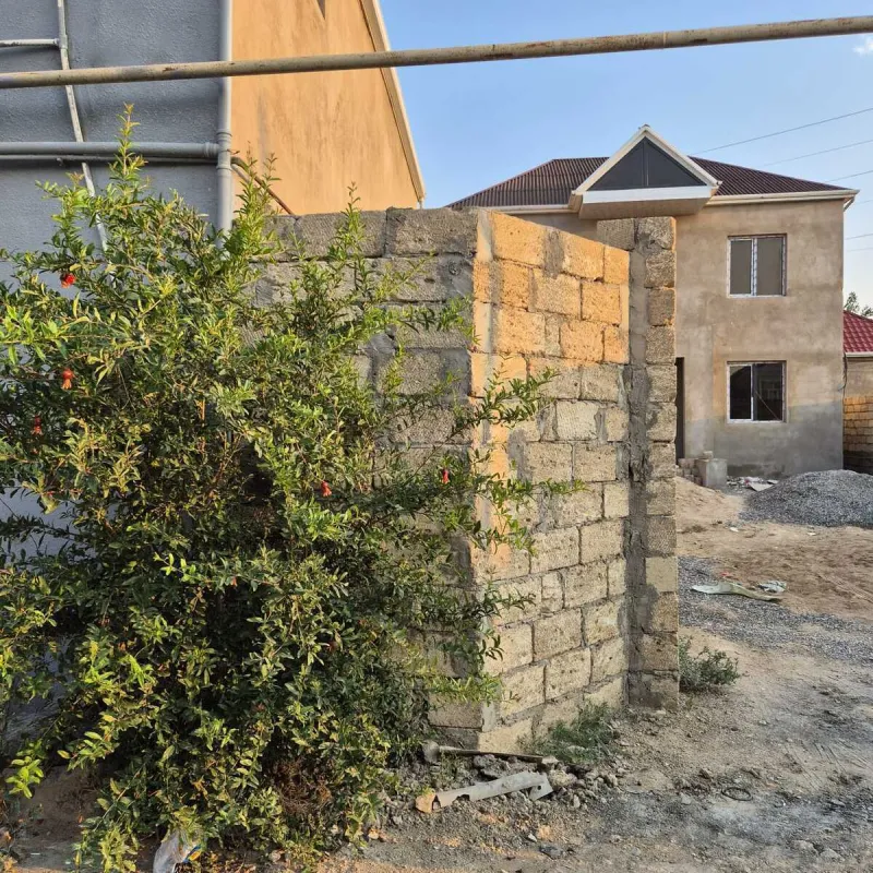 Satılır 5 otaqlı həyət evi 200 m²