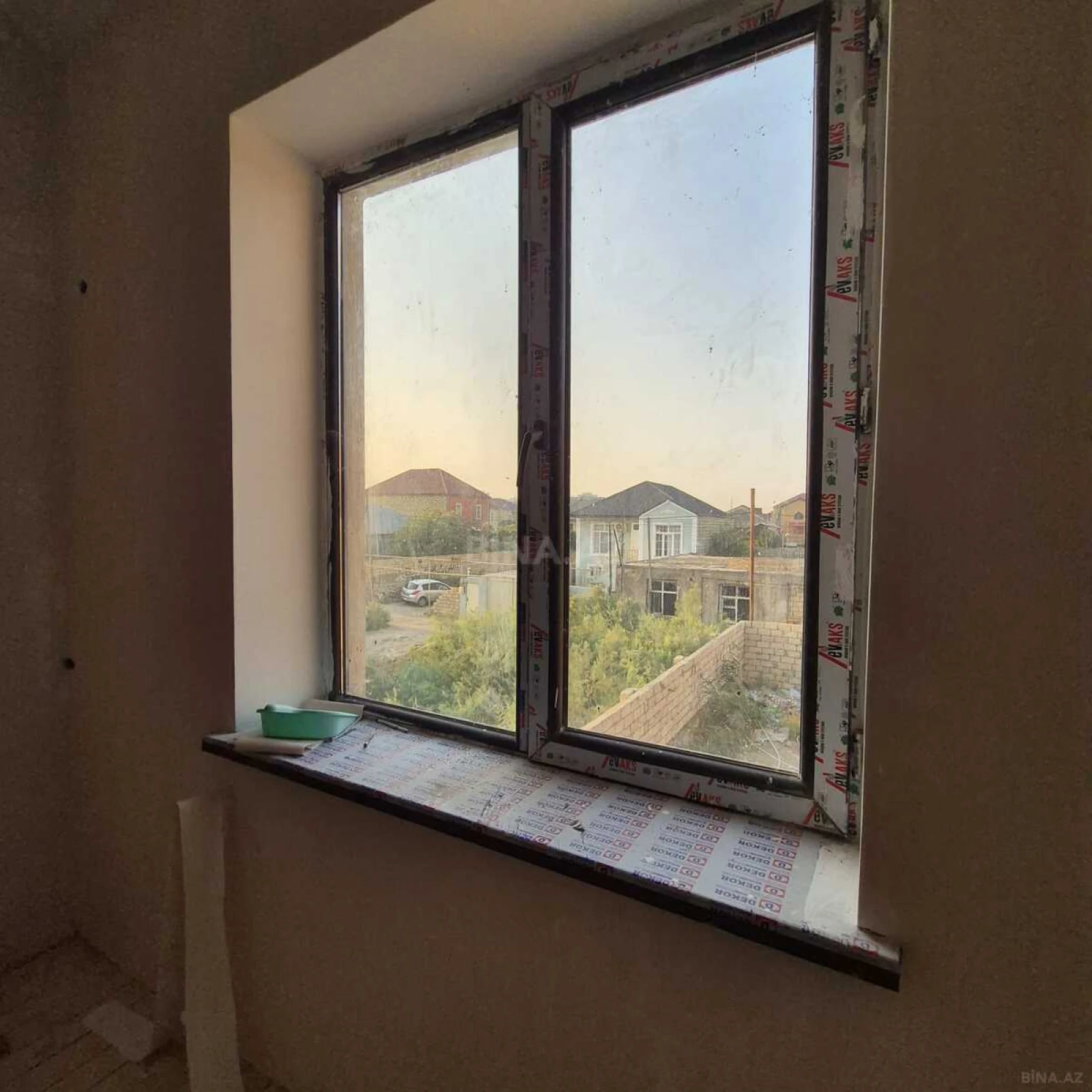 Satılır 5 otaqlı həyət evi 200 m²