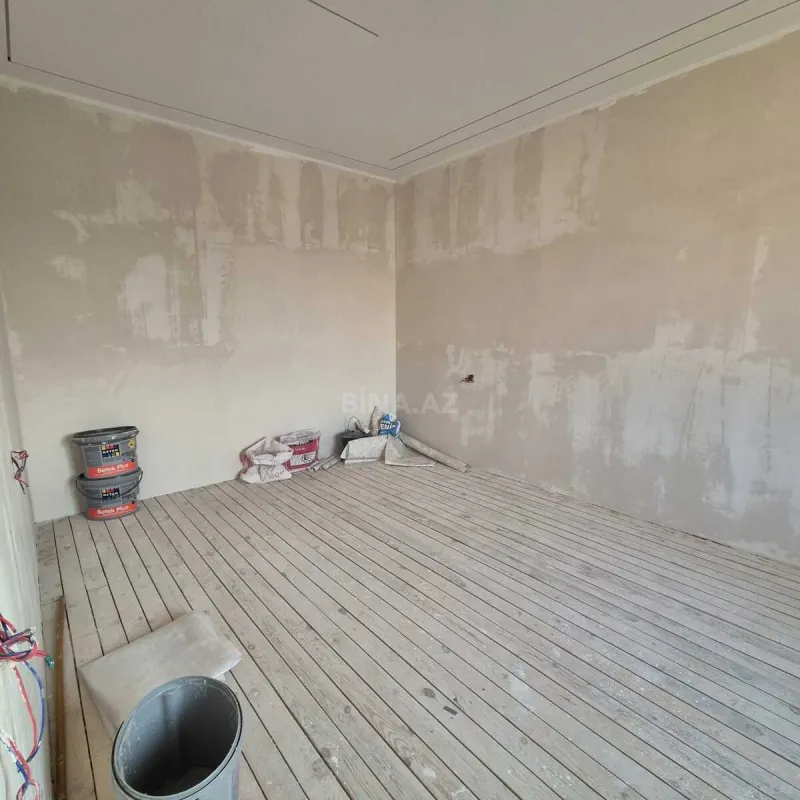 Satılır 5 otaqlı həyət evi 200 m²