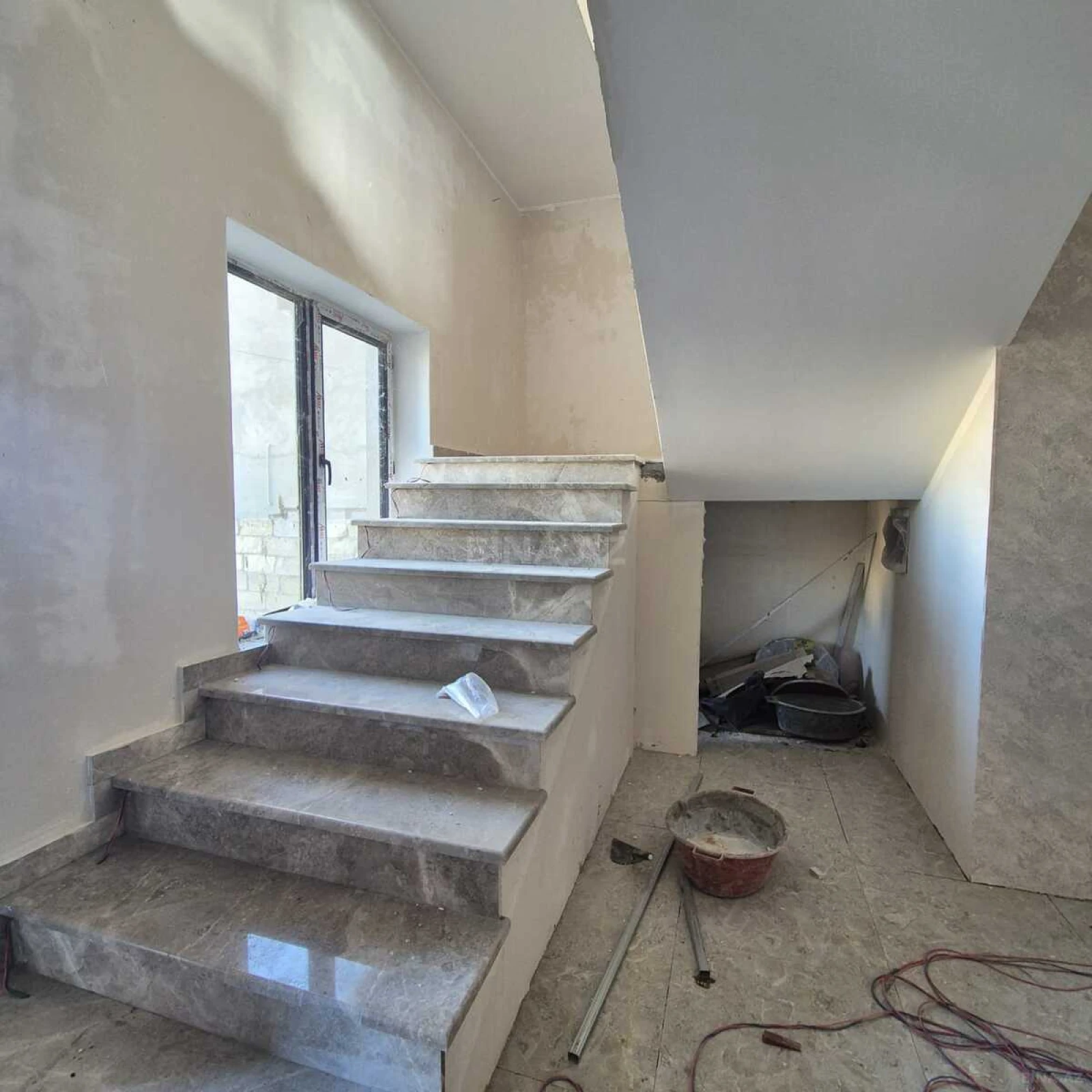 Satılır 5 otaqlı həyət evi 200 m²