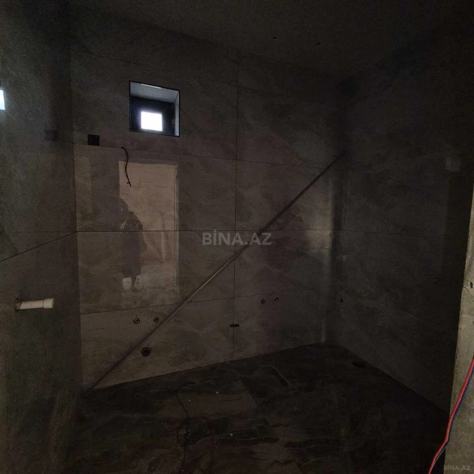 Satılır 5 otaqlı həyət evi 200 m²