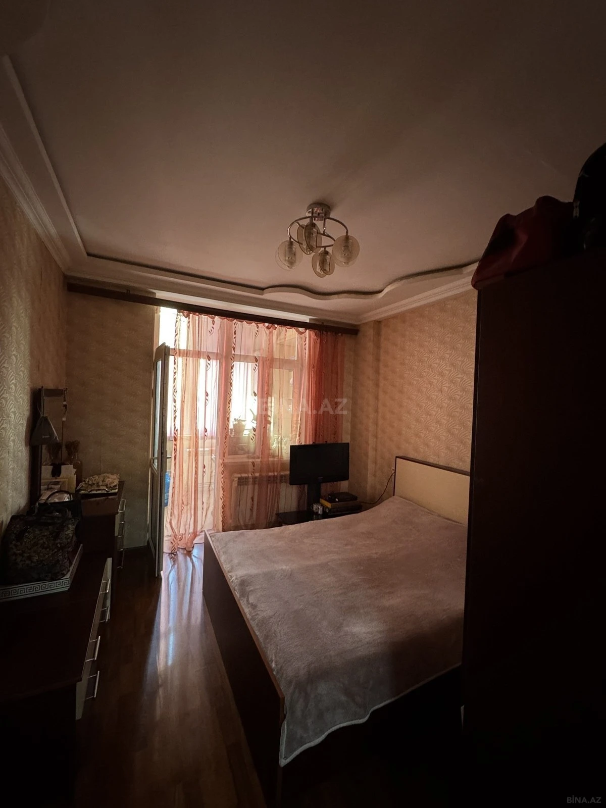 Satılır 1 otaqlı mənzil 51 m²