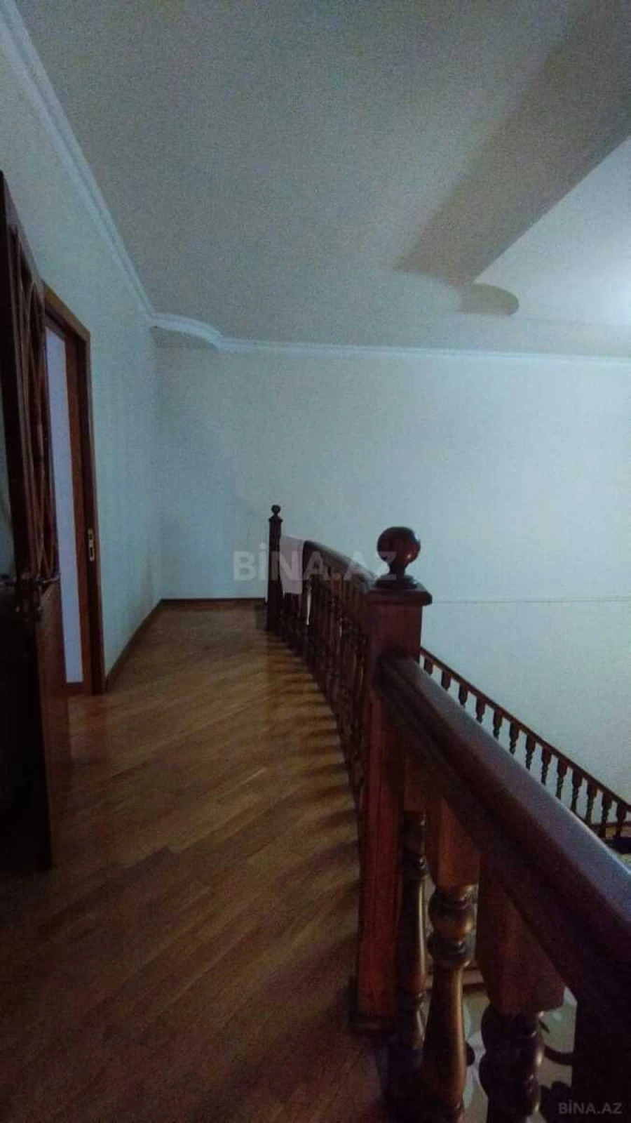 Satılır həyət evi 300 m²