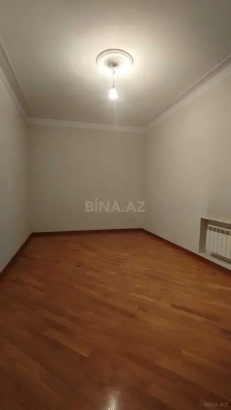 Satılır həyət evi 300 m²