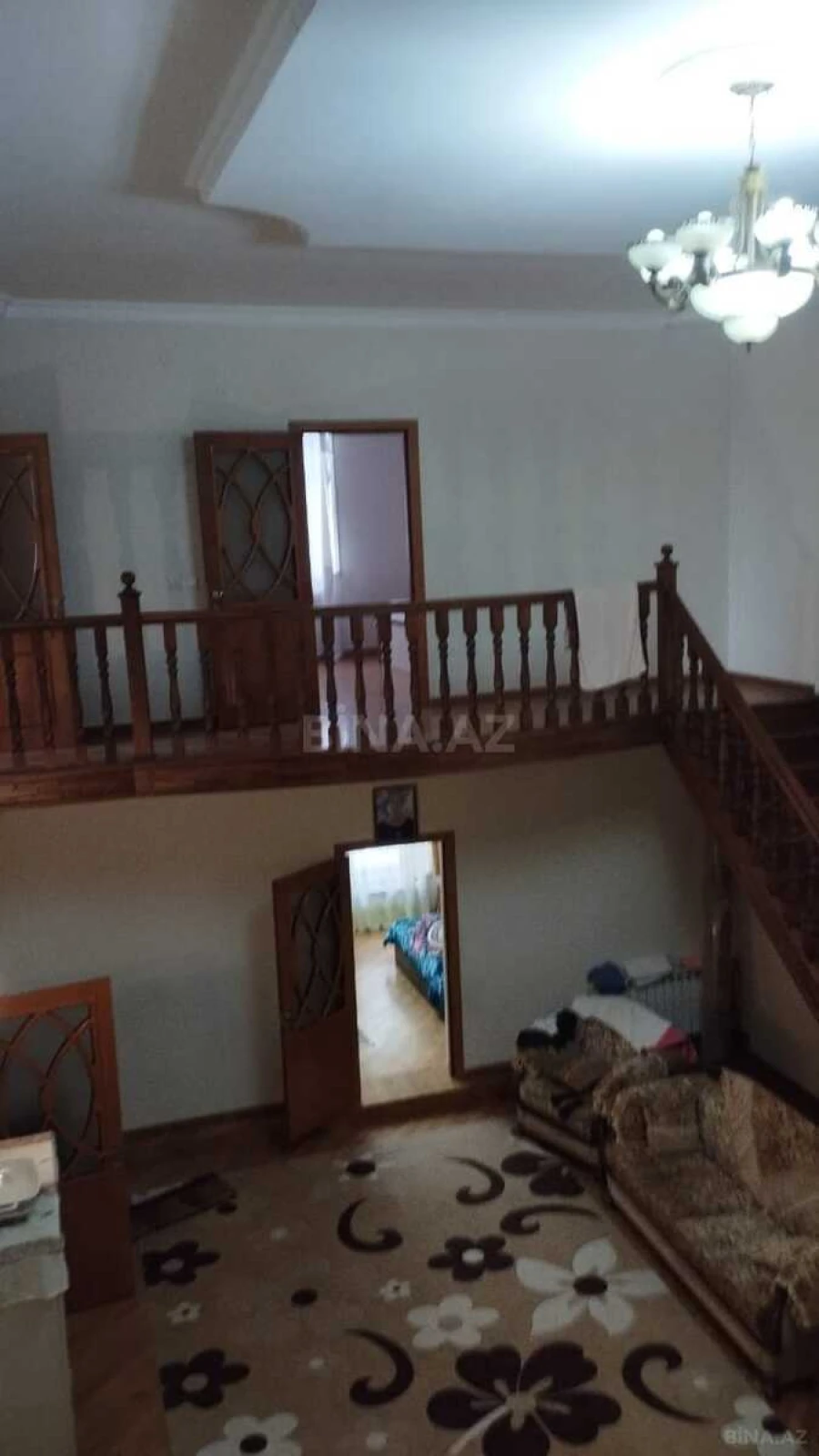 Satılır həyət evi 300 m²