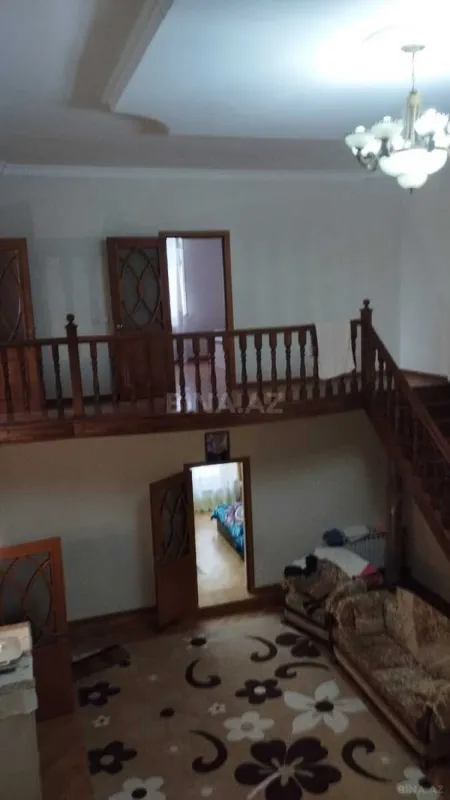 Satılır həyət evi 300 m²