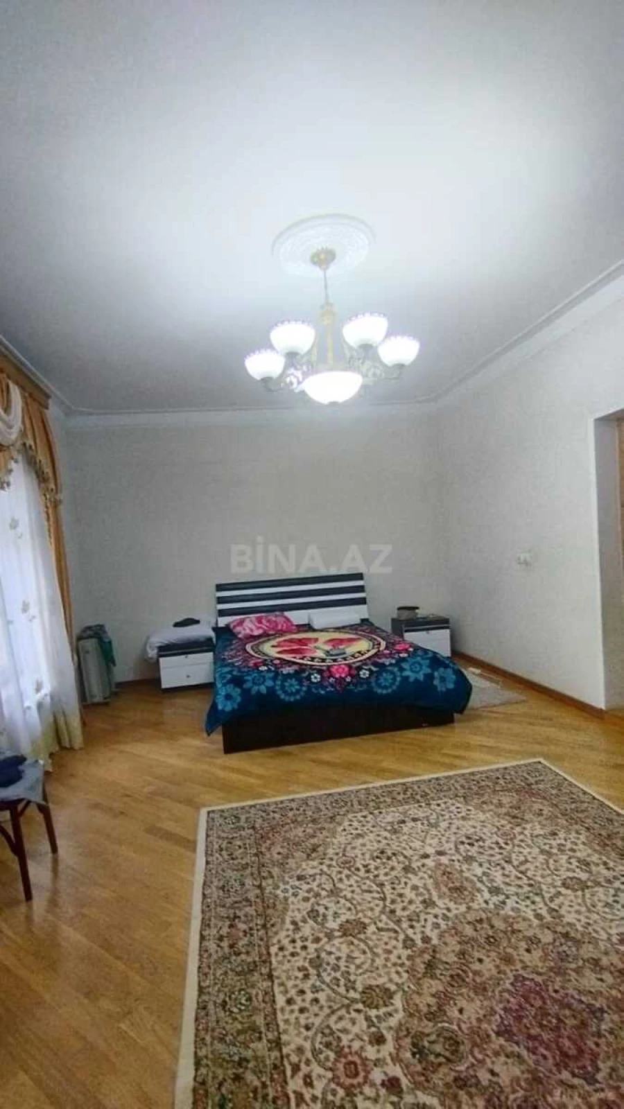 Satılır həyət evi 300 m²
