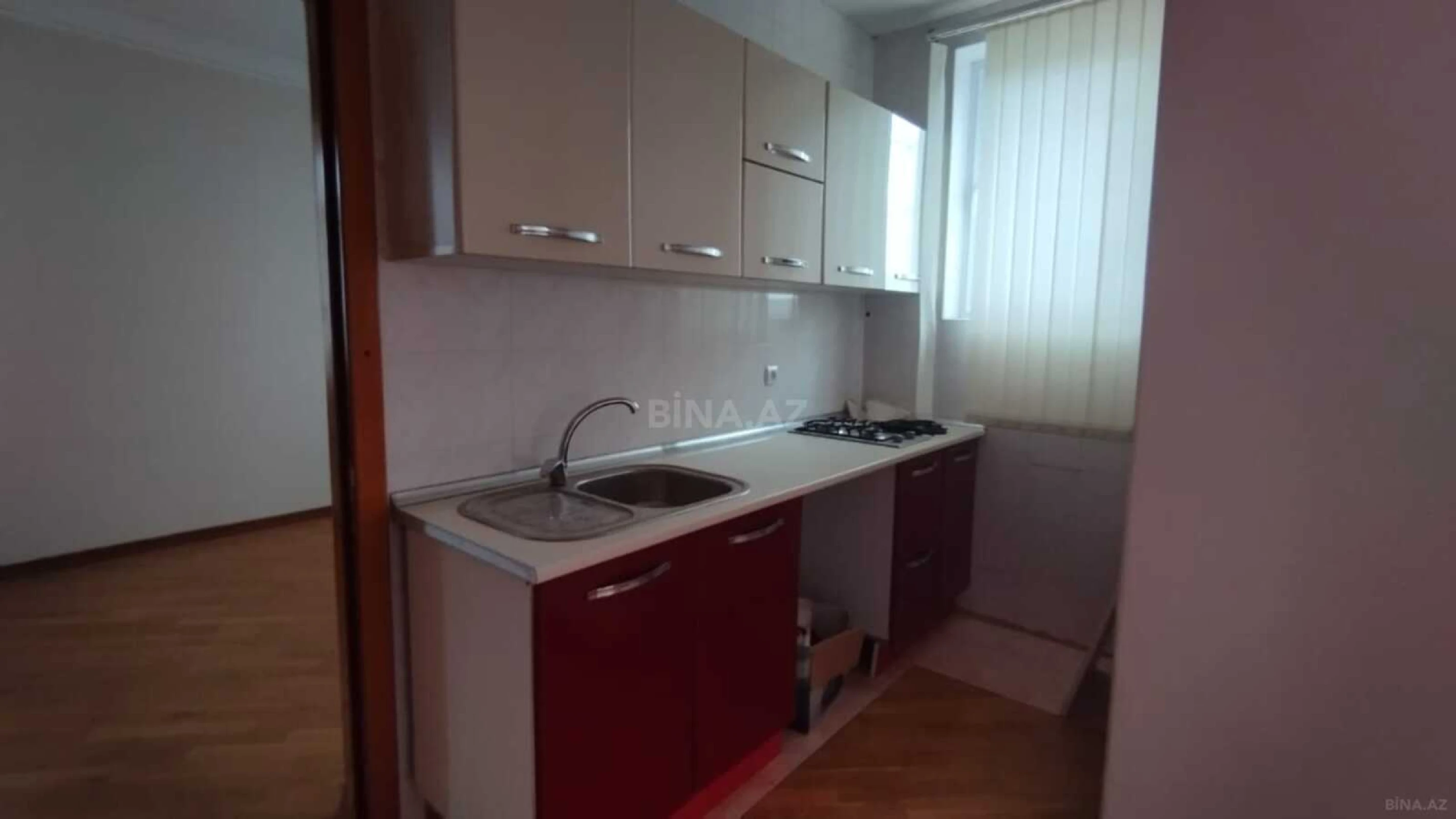 Satılır həyət evi 300 m²