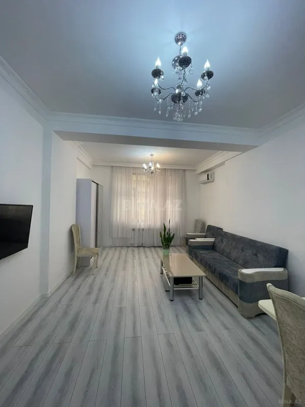 Kirayə verilir 2 otaqlı mənzil 65 m²