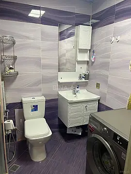 Kirayə verilir 2 otaqlı mənzil 65 m²