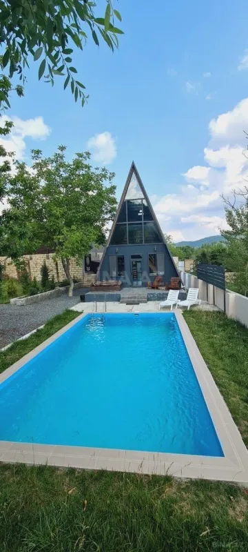 Kirayə verilir 2 otaqlı həyət evi 150 m²